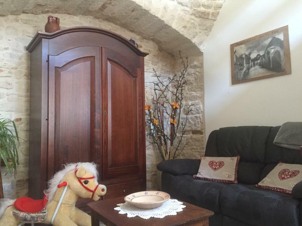 Trullo Di Giovannina Casa Vacanza อัลเบโรเบลโล ภายนอก รูปภาพ